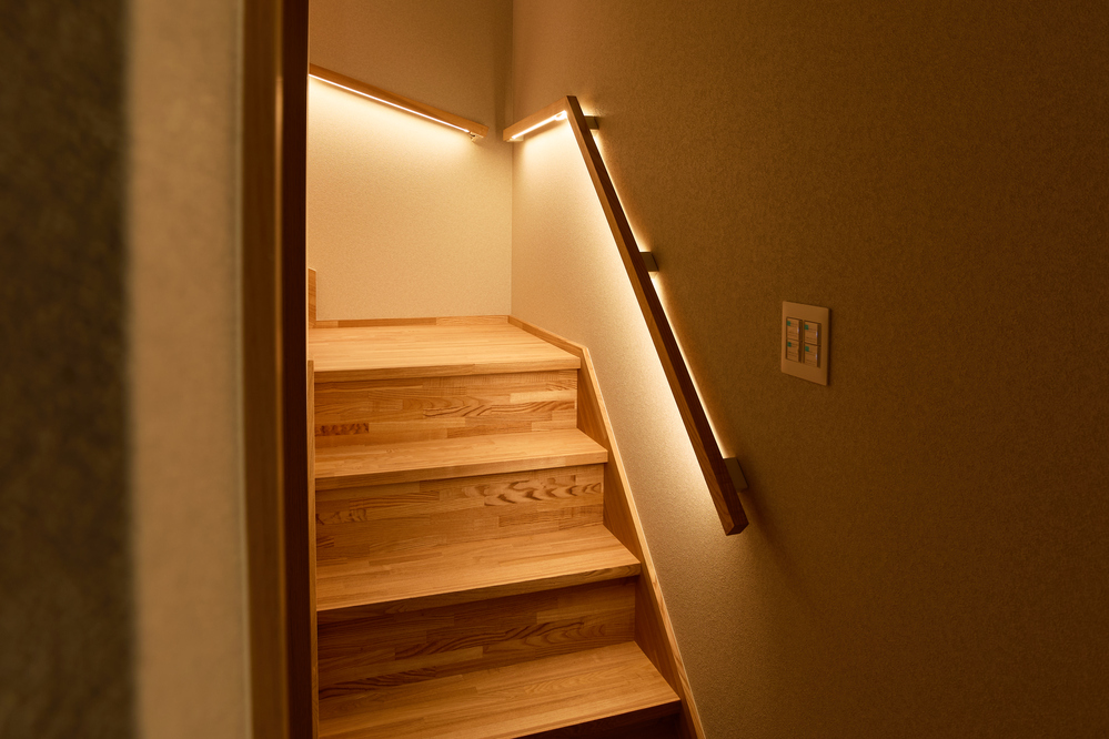 ガルバリウムの圧倒的な存在感が特徴のモダン新築