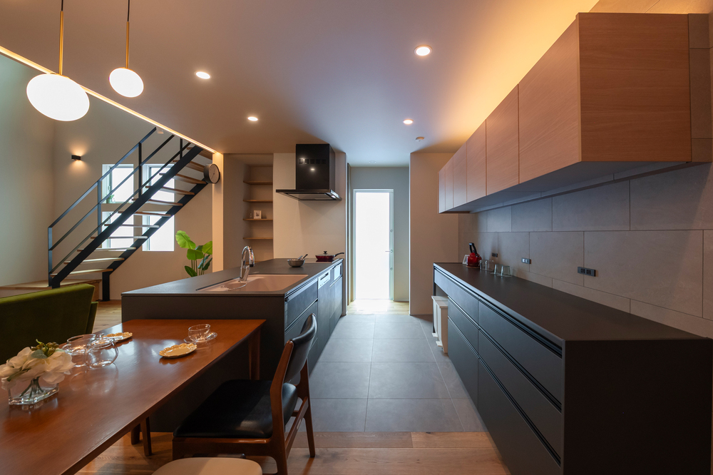 250809-00121-Z6B_0674★-LL-re-J-sRGB