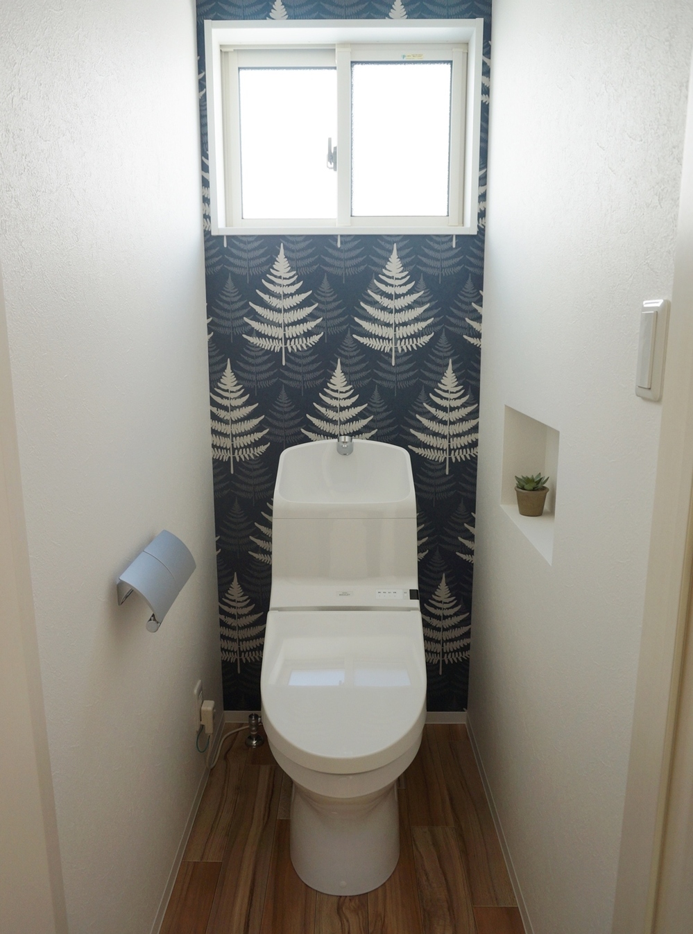 洗面、トイレ等の水回り｜温もりとスタイリッシュさの調和が楽しい家