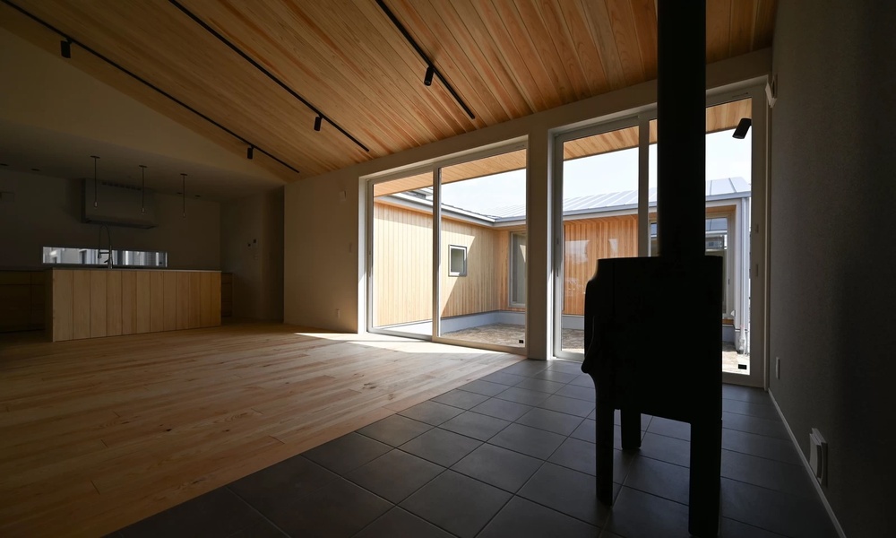 コの字型の平屋