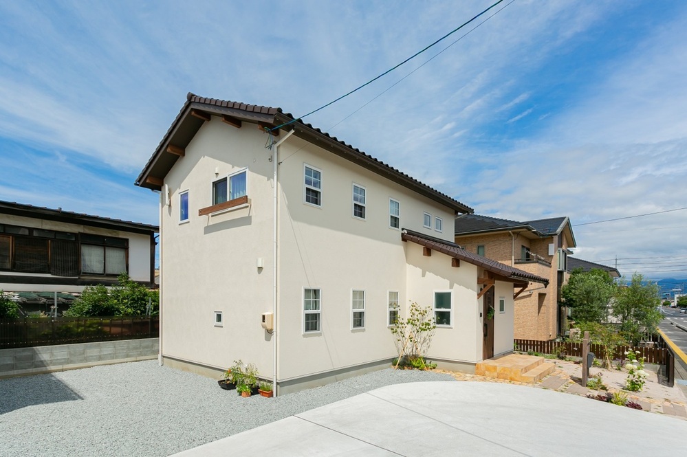 シンプルナチュラルなお家