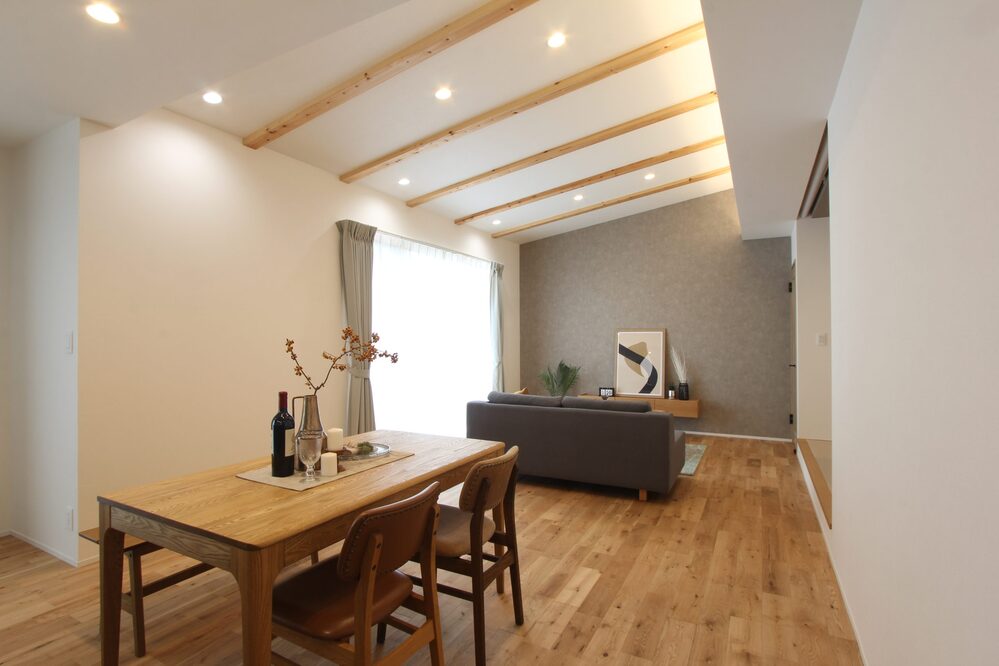 リビング『平屋好きオーナーが考える理想の2階建て』より2