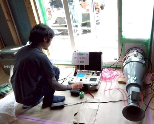 ジャンブレ『気密測定』