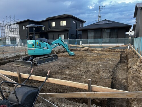 ジャンブレ『着工しました』 