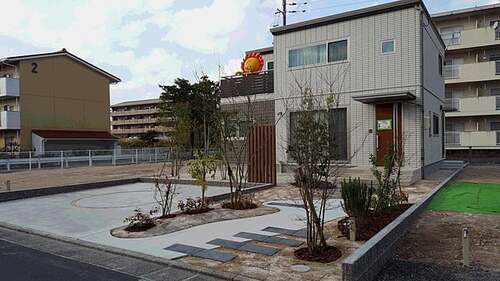 家とお庭をつなぐ外構