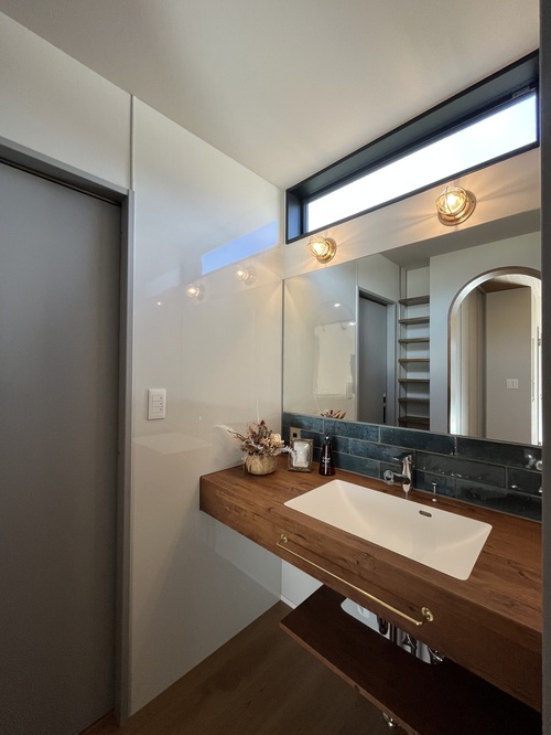 施主様のセンスが光る、洗面スペース