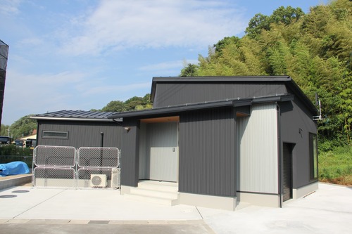 ラフで家族が心地良いカフェのような家