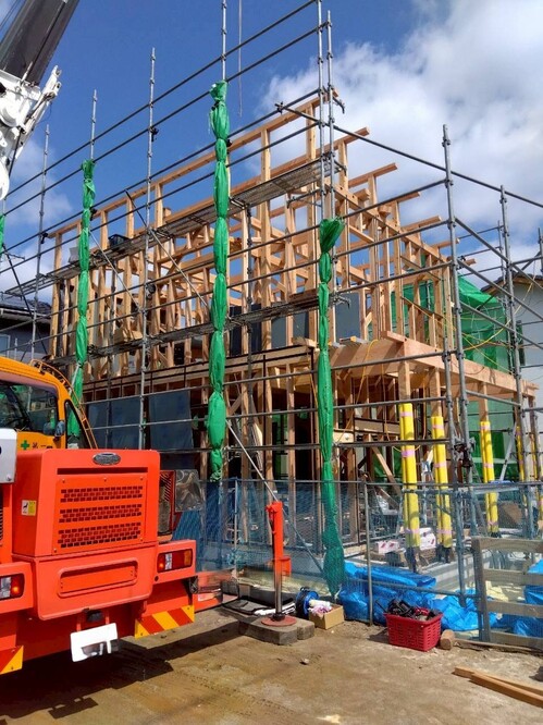 ジャンブレ『棟上げ』