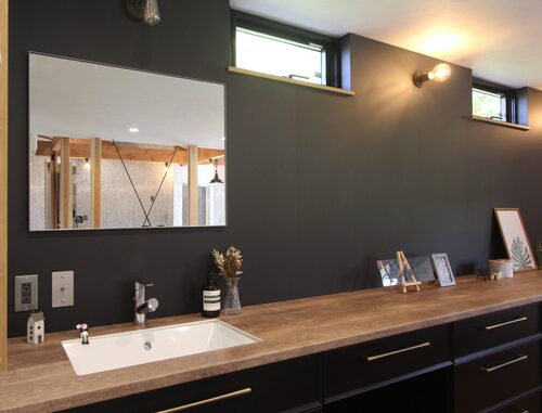 ジャンブレ『造作洗面台』 