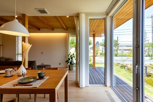 建てた日より、10年後の方が好きだと言える家を。
